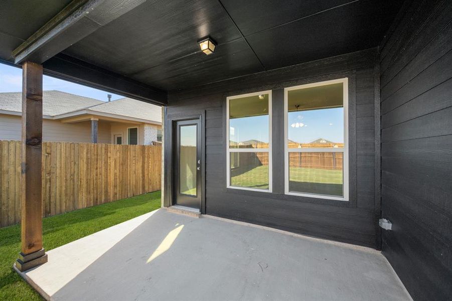 1906 Cheyenne- Patio-1904