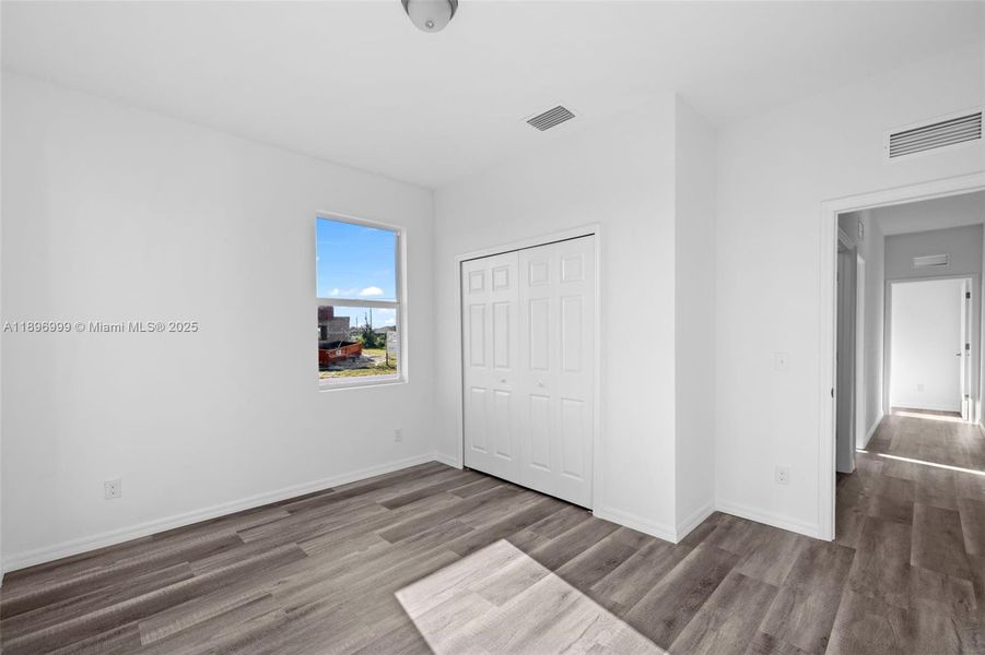Spacious, unfurnished interior of a new home in , Cape Coral (Image 11). Spacious, unfurnished interior of a new home in , Cape Coral (Image 11).