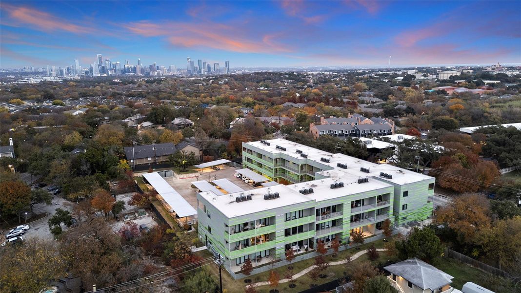 Condo located in Austin, TX showcasing its design and architecture (Image 17).