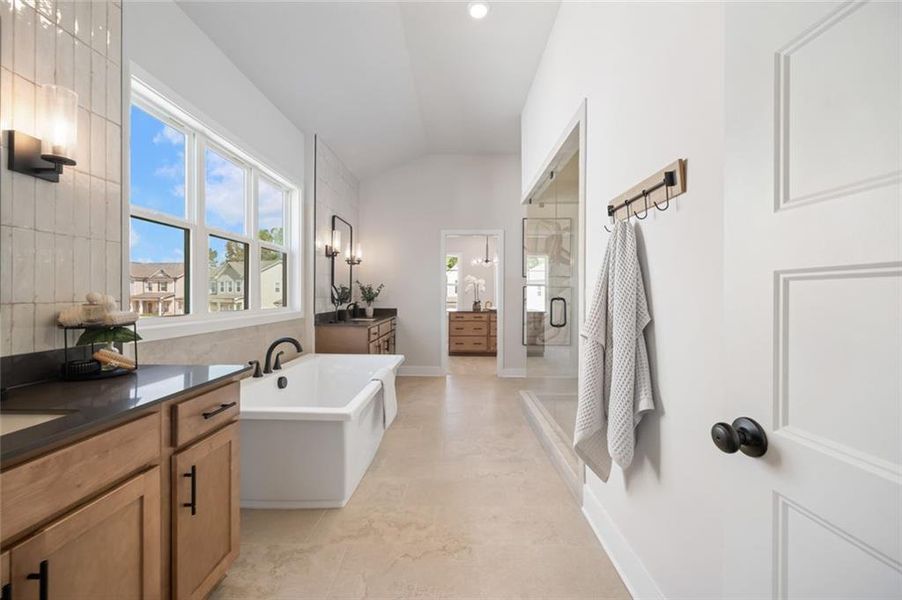 Furnished interior view inside a new home in Ponderosa Farms Manor, Gainesville (Image 41).