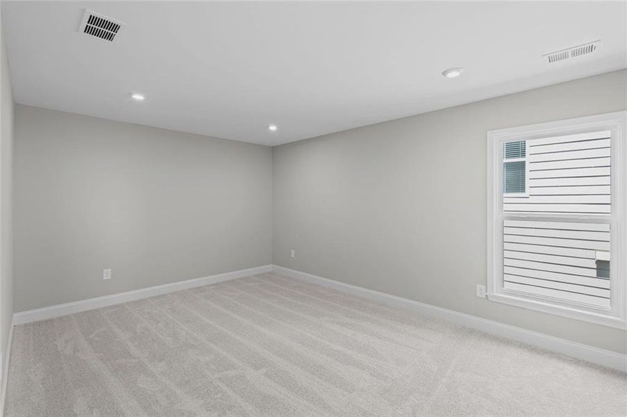 Spacious, unfurnished interior of a new home in Twin Lakes, Hoschton (Image 39).
