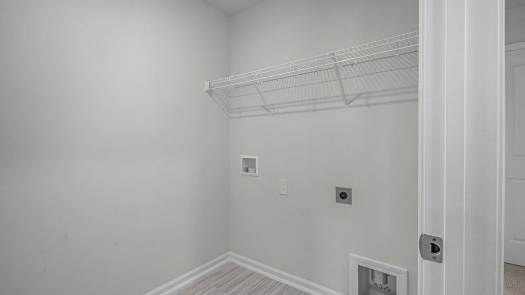 Spacious, unfurnished interior of a new home in Horton Park, Apex (Image 24).