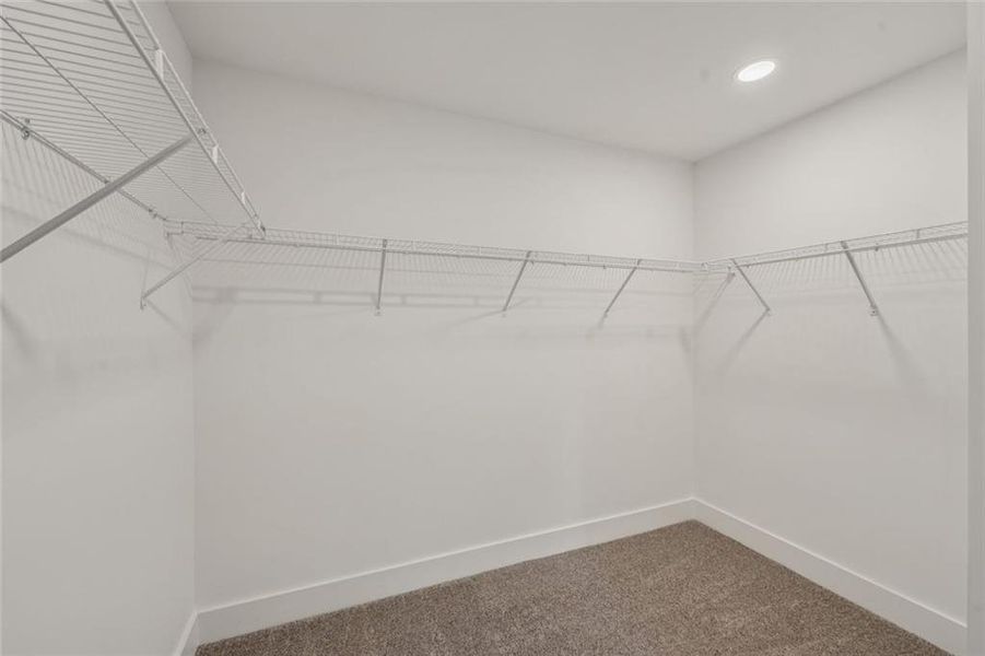 Spacious, unfurnished interior of a new home in , Atlanta (Image 29). Spacious, unfurnished interior of a new home in , Atlanta (Image 29).