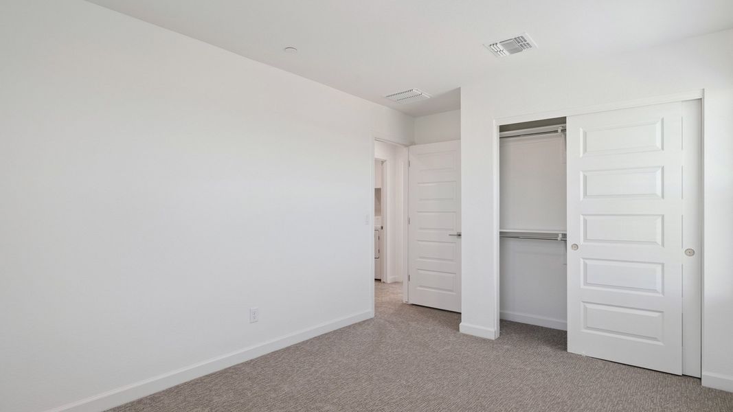 Spacious, unfurnished interior of a new home in The Buttes at Mystic, Peoria (Image 31). Spacious, unfurnished interior of a new home in The Buttes at Mystic, Peoria (Image 31).