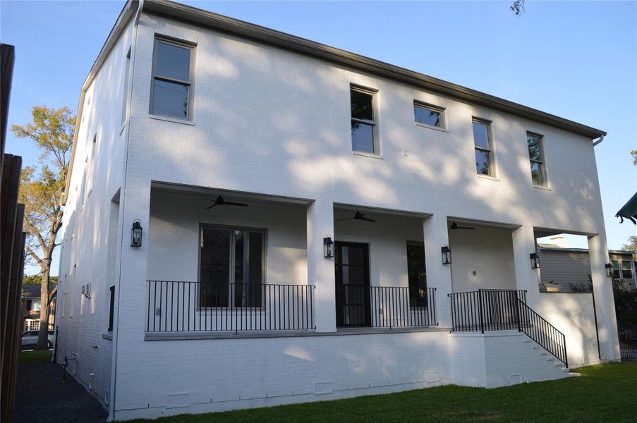 Exterior details and patio area of a home in , Houston (Image 20).