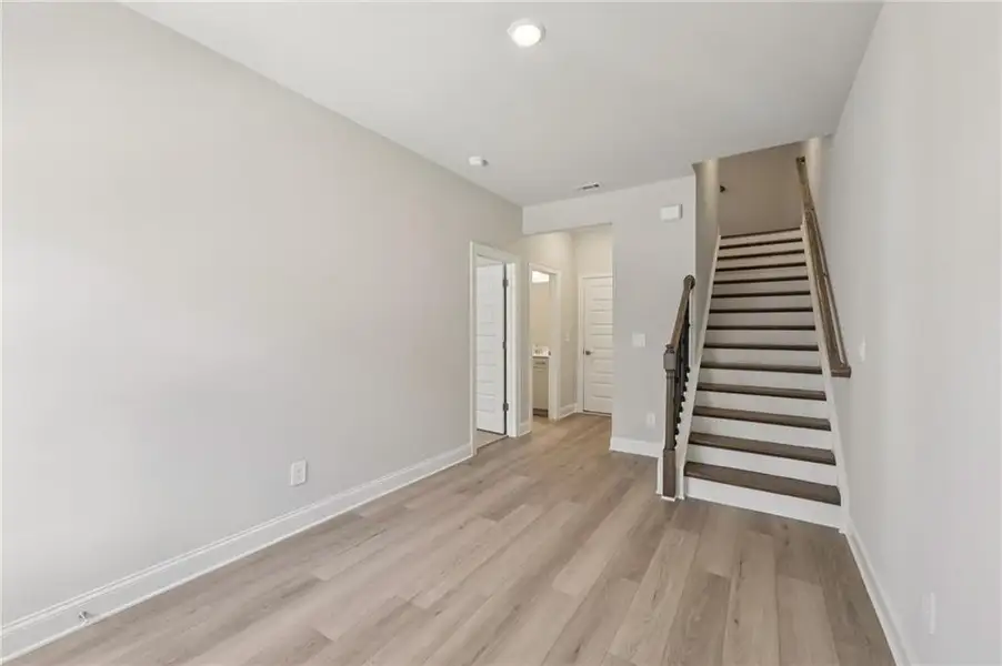 Spacious, unfurnished interior of a new home in , Lawrenceville (Image 22).