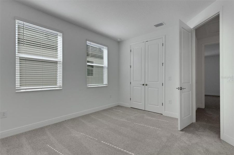 Spacious, unfurnished interior of a new home in Hawkstone, Sarasota (Image 50).