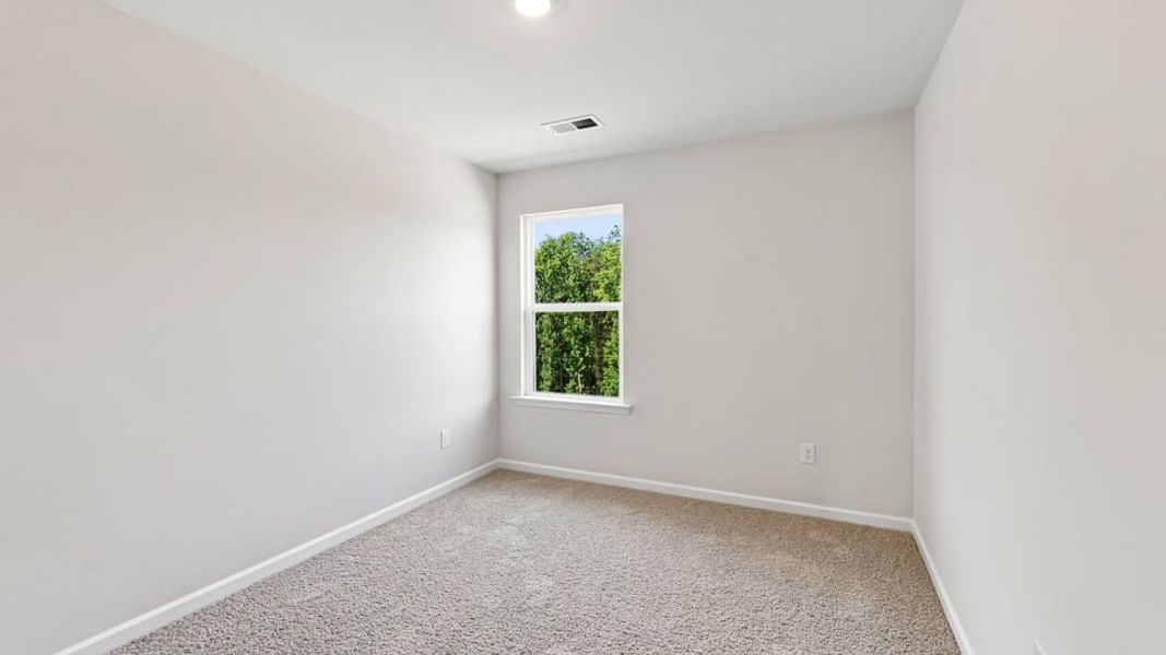 Spacious, unfurnished interior of a new home in Baxter Village, Boiling Springs (Image 24).