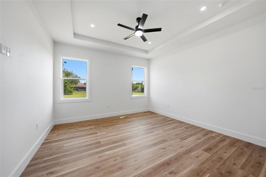 Spacious, unfurnished interior of a new home in , Punta Gorda (Image 39).