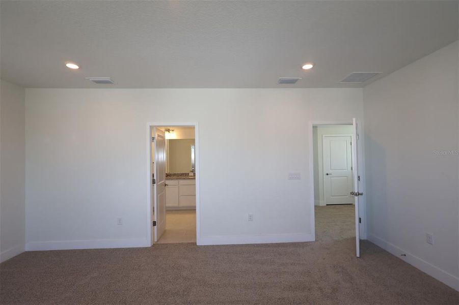 Spacious, unfurnished interior of a new home in Vistera of Venice – Garden Series, Nokomis (Image 22).