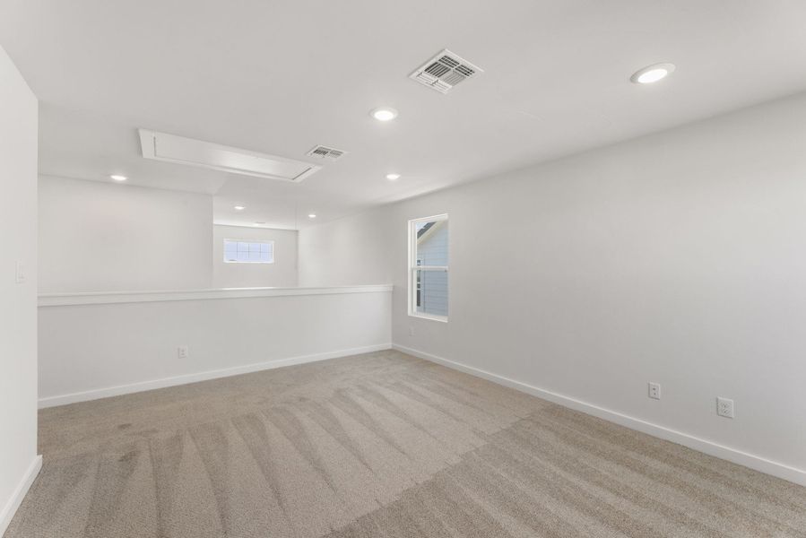 Representative unfurnished interior of a home built from the Colorado by Hakes Brothers in Veranda Designer, San Antonio (Image 24).