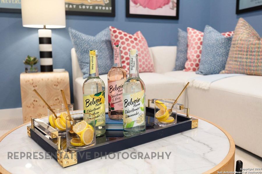 Image 40 of a home in Weston Oaks. Image 40 of a home in Weston Oaks.