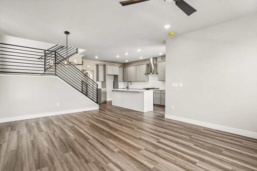 Spacious, unfurnished interior of a new home in Pony Park, Colorado Springs (Image 18).