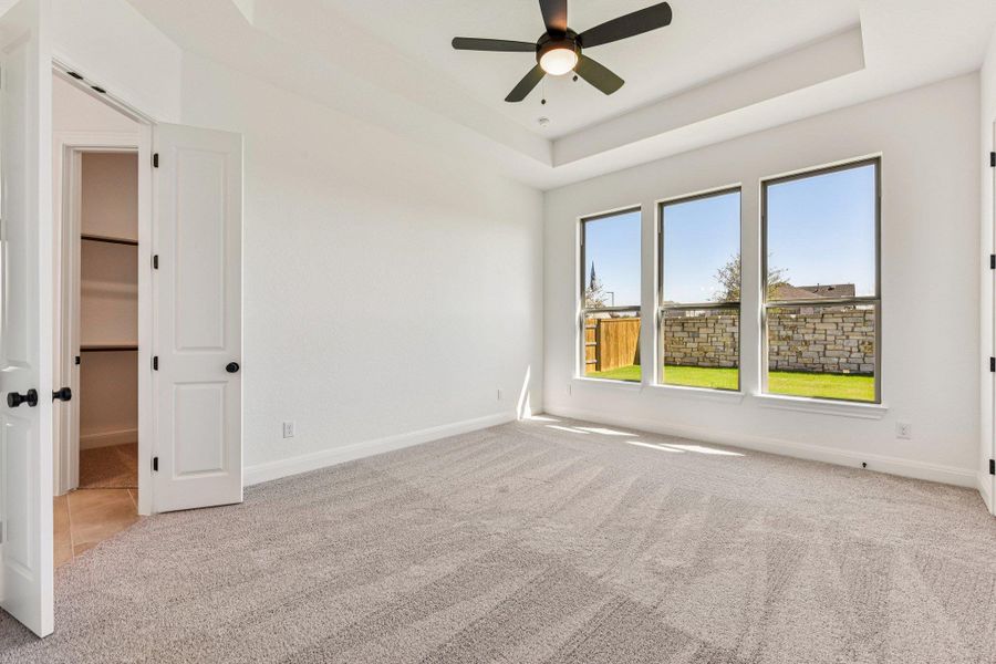 Spacious, unfurnished interior of a new home in 6 Creeks, Kyle (Image 24).