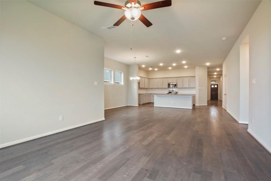 REPRESENTATIVE PHOTO – Photo does not represent actual home options and selections. Ask Sales Consultant for specific selections. REPRESENTATIVE PHOTO – Photo does not represent actual home options and selections. Ask Sales Consultant for specific selections.