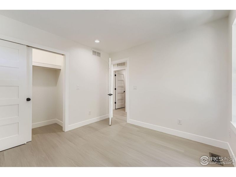 Spacious, unfurnished interior of a new home in , Denver (Image 20).