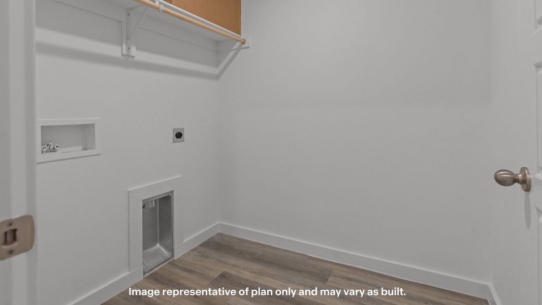 Furnished interior view inside a new home in Overlook West, Wolfforth (Image 9).