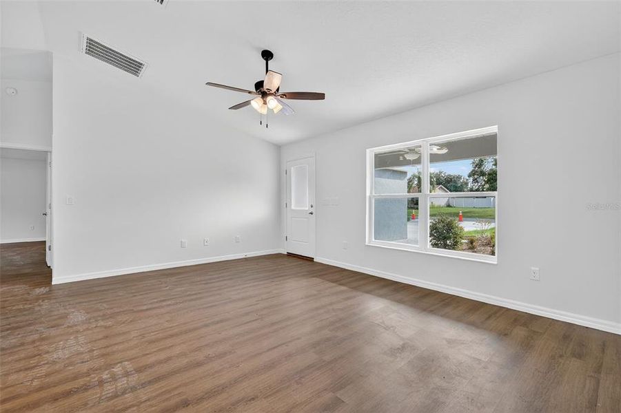 Spacious, unfurnished interior of a new home in , Lady Lake (Image 18). Spacious, unfurnished interior of a new home in , Lady Lake (Image 18).
