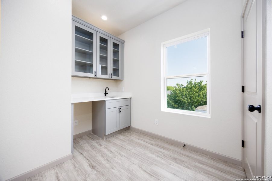 Spacious, unfurnished interior of a new home in , San Antonio (Image 49). Spacious, unfurnished interior of a new home in , San Antonio (Image 49).