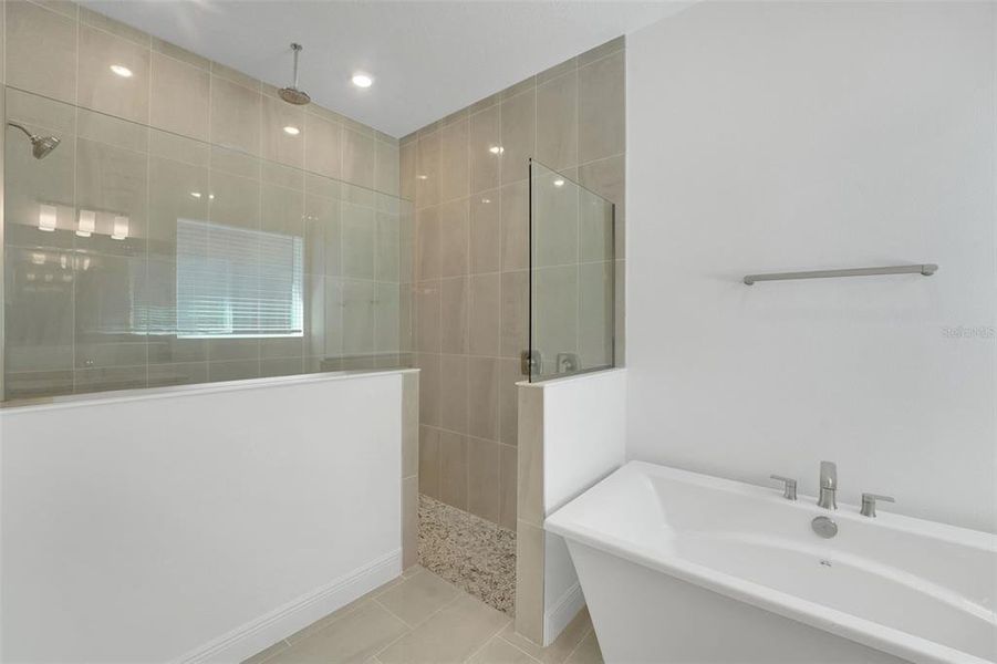 Furnished interior view inside a new home in Palms at Windermere, Windermere (Image 5).