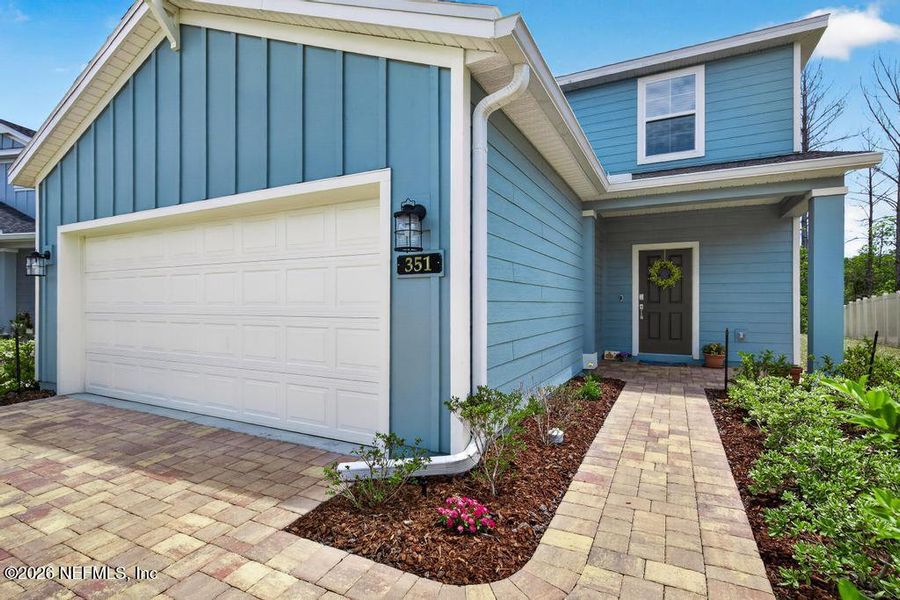 Exterior details and patio area of a home in St Augustine Lakes, St. Augustine (Image 38).