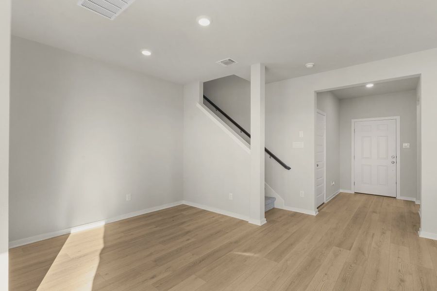 Representative unfurnished interior of a home built from the Simone by Chesmar Homes in Briarwood, Elgin (Image 5).