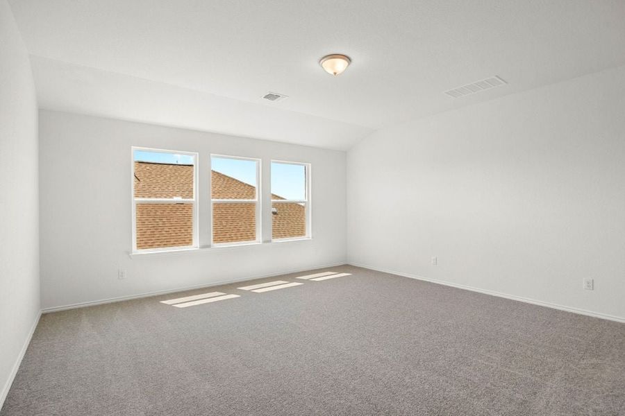 Spacious, unfurnished interior of a new home in Salerno - Classic Collection, Round Rock (Image 8). Spacious, unfurnished interior of a new home in Salerno - Classic Collection, Round Rock (Image 8).