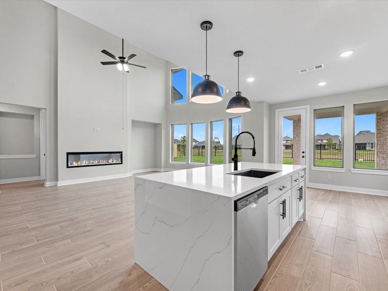 Representative image. Features, specifications, selections and colors may vary. Representative image. Features, specifications, selections and colors may vary.