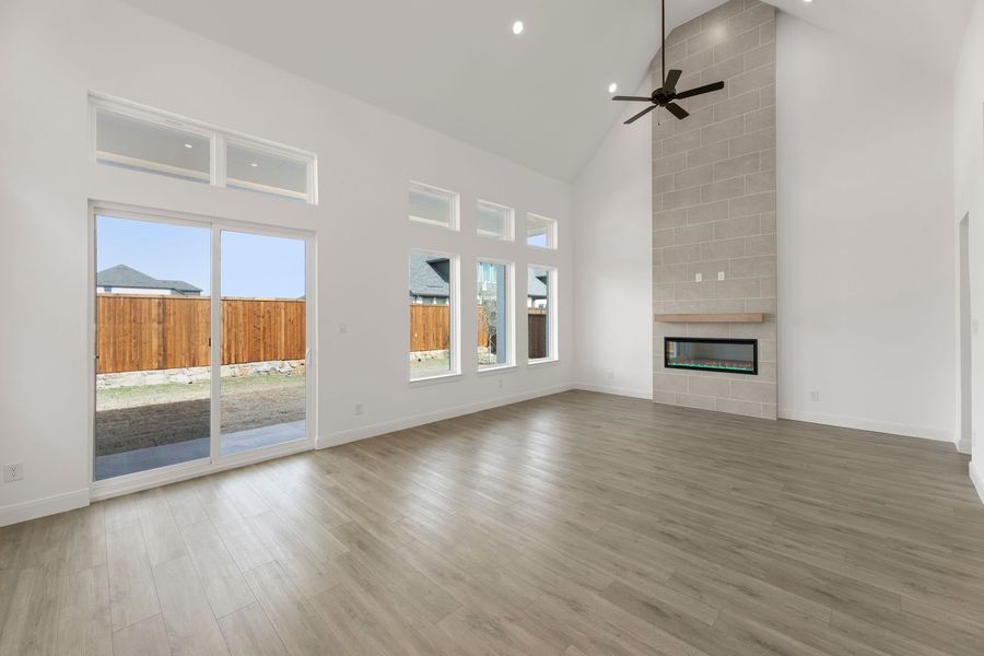 Spacious, unfurnished interior of a new home in Lily Creek at Sutton Fields, Aubrey (Image 22). Spacious, unfurnished interior of a new home in Lily Creek at Sutton Fields, Aubrey (Image 22).