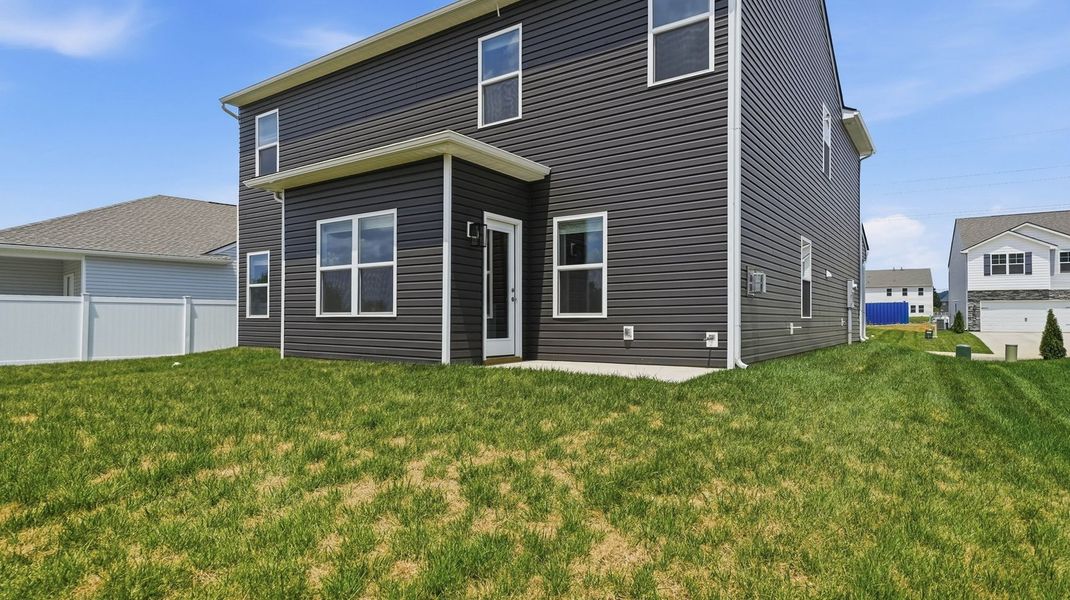 Exterior details and patio area of a home in Fieldcrest Acres, Blountville (Image 3).