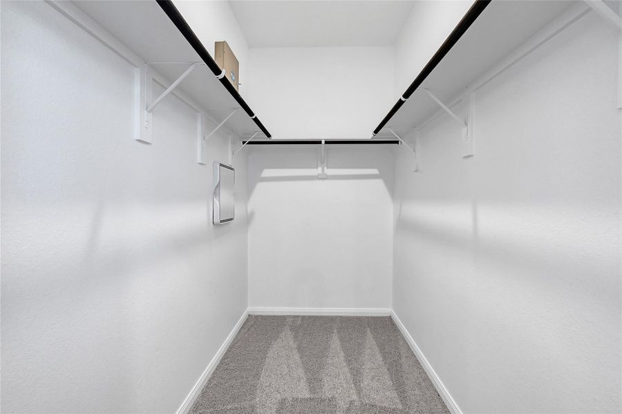 Spacious, unfurnished interior of a new home in Aldine Pines, Houston (Image 15).