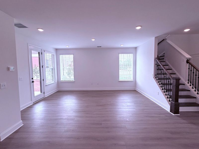 Spacious, unfurnished interior of a new home in Promenade at Clari Park, Murfreesboro (Image 14).