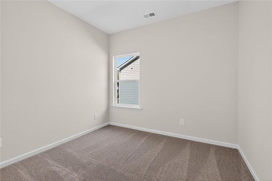 Spacious, unfurnished interior of a new home in North Haven, Rome (Image 16).