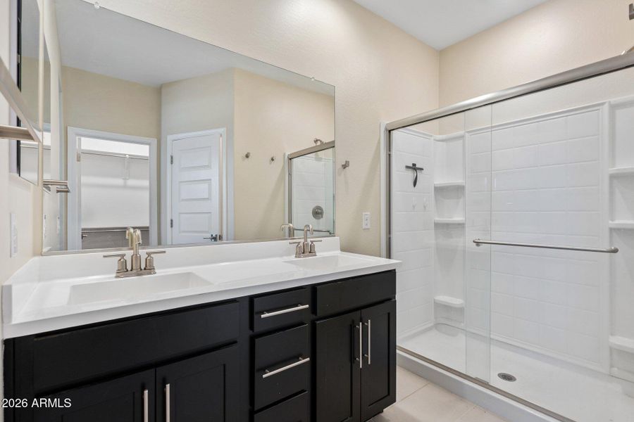 17-web-or-mls-25572-north-142nd-ln