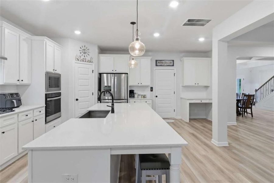 Furnished interior view inside a new home in Trinity Park, McDonough (Image 38).