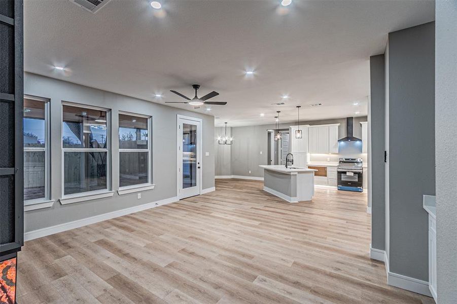 Spacious, unfurnished interior of a new home in , Dallas (Image 32). Spacious, unfurnished interior of a new home in , Dallas (Image 32).