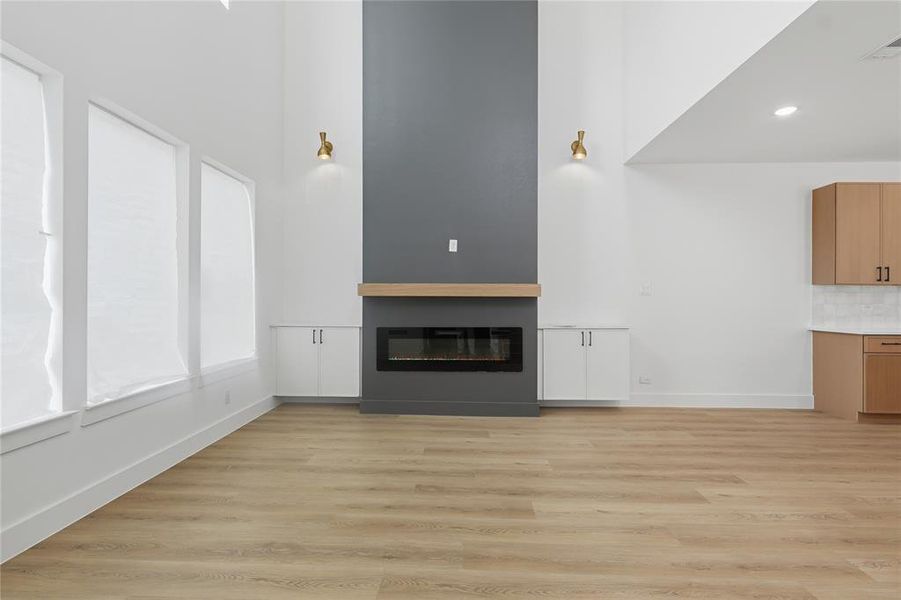 Spacious, unfurnished interior of a new home in , Dallas (Image 15).