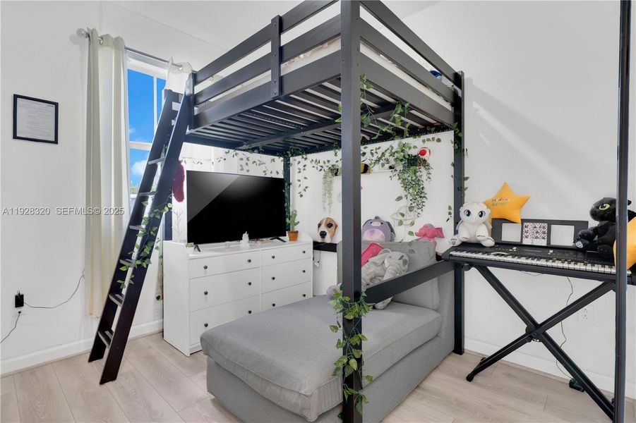 Furnished interior view inside a new home in , Homestead (Image 28).