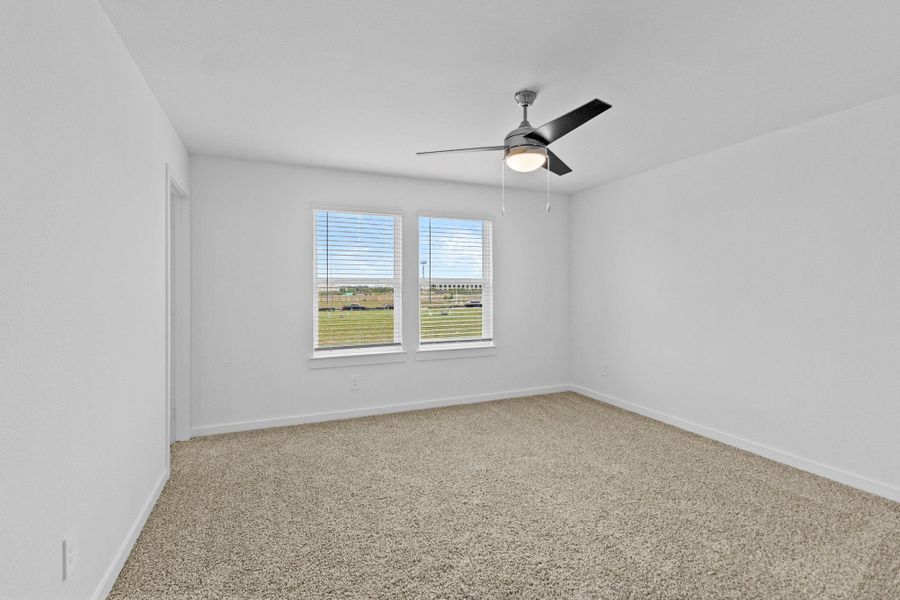 Spacious, unfurnished interior of a new home in Grand West, Houston (Image 24).