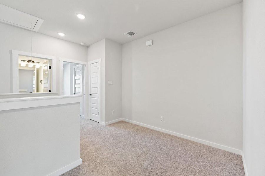 Spacious, unfurnished interior of a new home in Park Central, Georgetown (Image 30).