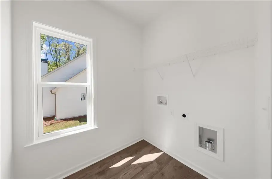 Spacious, unfurnished interior of a new home in , Cumming (Image 23).