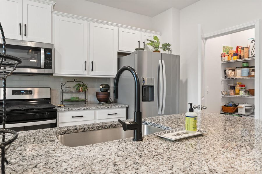 Furnished interior view inside a new home in Valleywood Farms, Waynesville (Image 17).