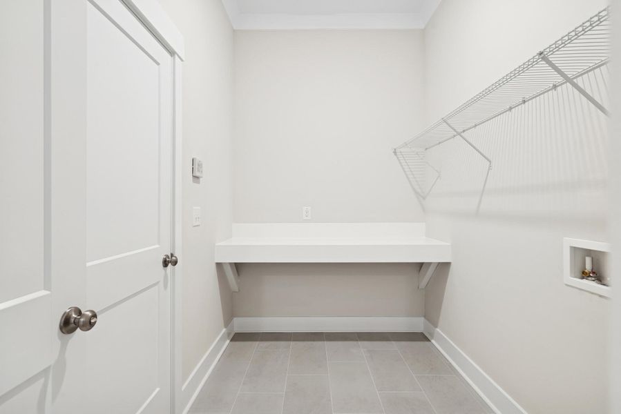 Spacious, unfurnished interior of a new home in Hidden Ponds Reserve, Awendaw (Image 16).