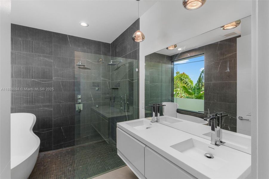 Furnished interior view inside a new home in , Wilton Manors (Image 9).