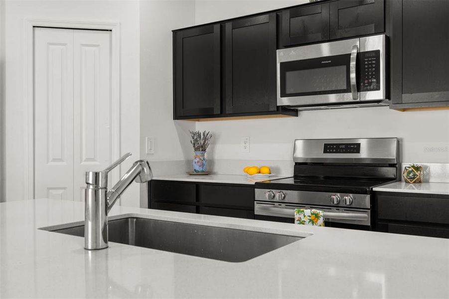 Furnished interior view inside a new home in Peace Creek Reserve, Winter Haven (Image 5).