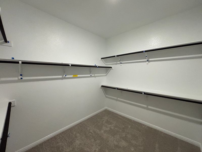 Spacious, unfurnished interior of a new home in Cannon Ranch 40s, Dripping Springs (Image 24).