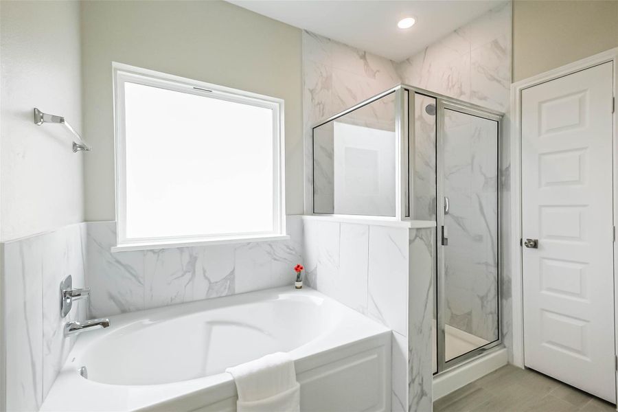 Furnished interior view inside a new home in , Fresno (Image 16).