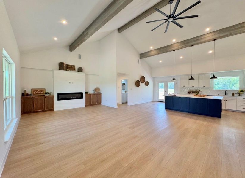 Spacious, unfurnished interior of a new home in , Lexington (Image 19).