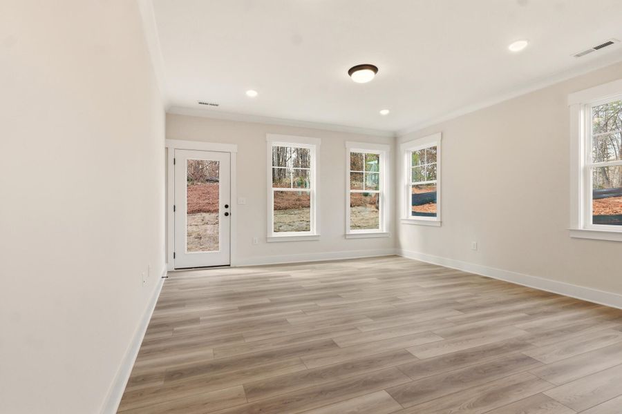 Spacious, unfurnished interior of a new home in Harbor Crossing, Greensboro (Image 22).