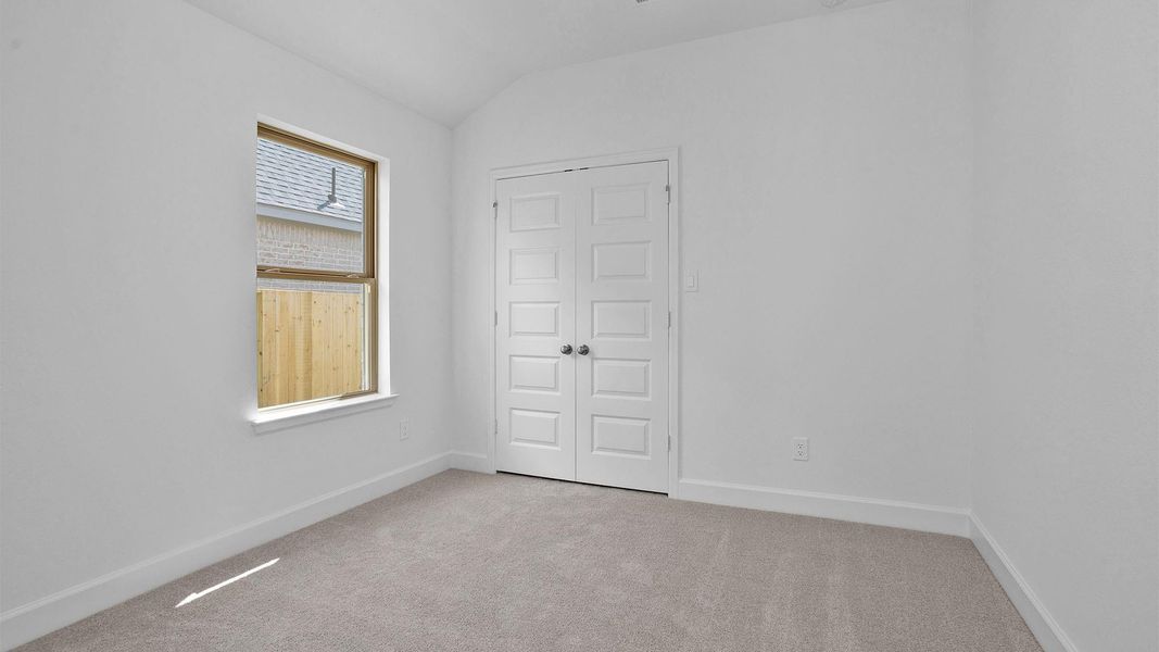 Spacious, unfurnished interior of a new home in Meridiana, Manvel (Image 7).